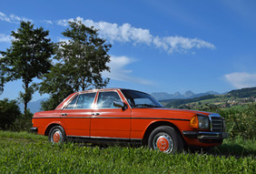 1982 Mercedes-Benz 200