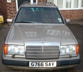 1990 Mercedes-Benz 300 TE