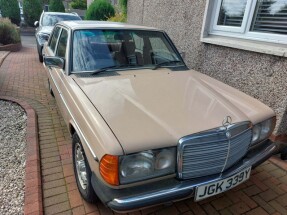 1983 Mercedes-Benz 230 E