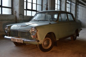  Ford Cortina