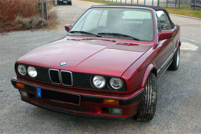 1992 BMW 318i
