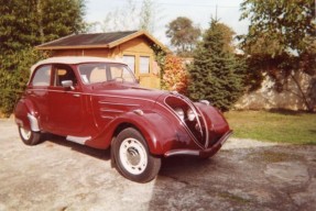 1939 Peugeot 402