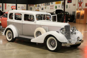 1933 Pontiac Eight