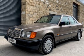 1987 Mercedes-Benz 300E