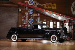 1938 Packard 886