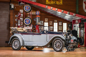 1922 Packard 126