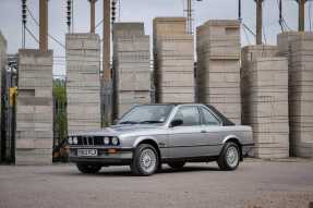 1987 BMW 320i