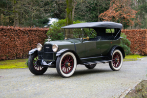 1915 Paige Six