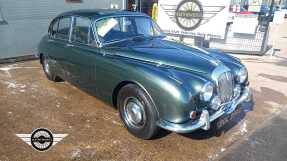 1969 Daimler V8 250