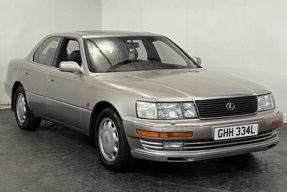 1994 Lexus LS 400