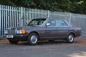 1977 Mercedes-Benz 300 D