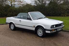 1990 BMW 320i