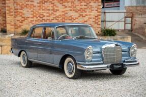 1965 Mercedes-Benz 220 S