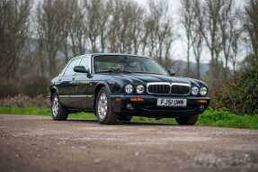 2001 Jaguar XJ8