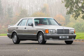 1990 Mercedes-Benz 300 SE