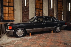 1987 Mercedes-Benz 560 SEL