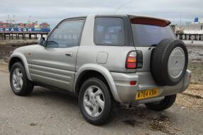 2000 Toyota RAV4