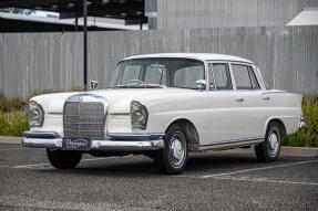 1965 Mercedes-Benz 230 S