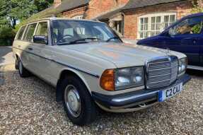 1985 Mercedes-Benz 200 T