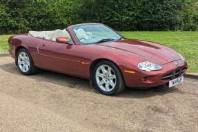 1999 Jaguar XK8