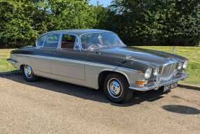 1969 Jaguar 420