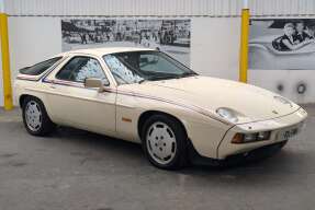 1985 Porsche 928 S2