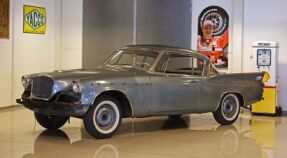 1958 Studebaker Golden Hawk