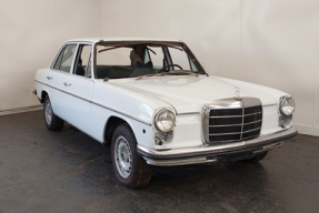 1969 Mercedes-Benz 220D