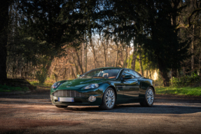 2003 Aston Martin Vanquish