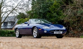 2000 Jaguar XK8