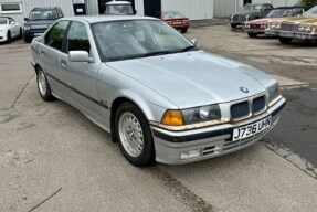 1991 BMW 318i