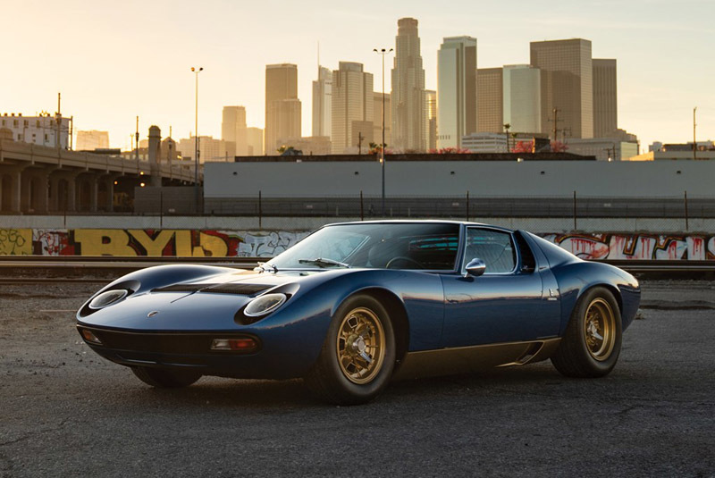 Lamborghini Miura P400 SV