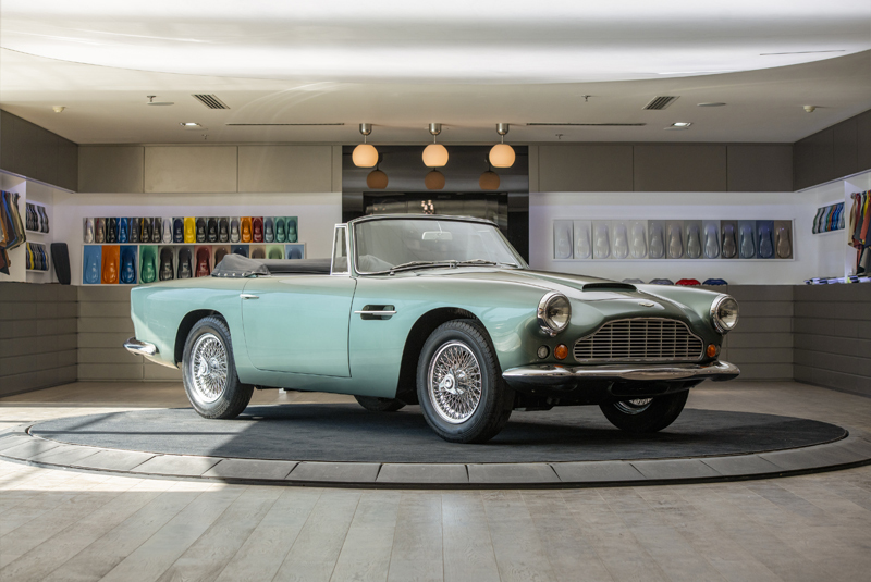 Aston Martin DB4 Convertible