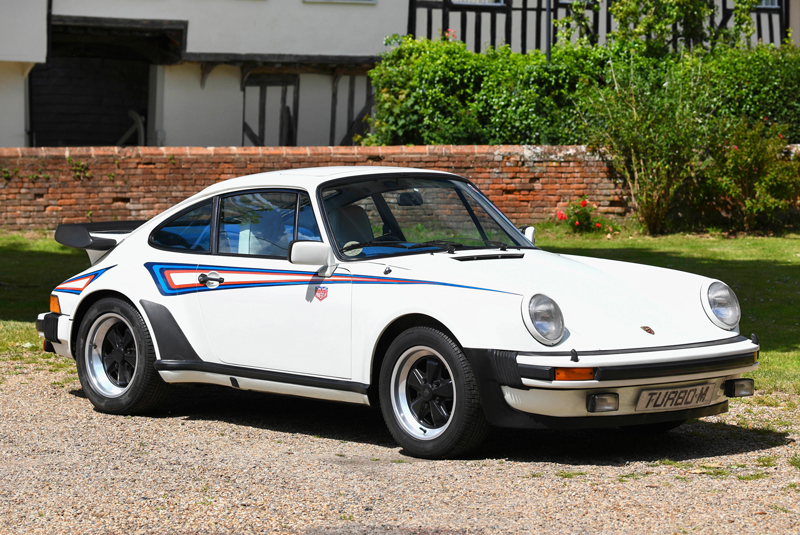 Porsche 911 Turbo Martini