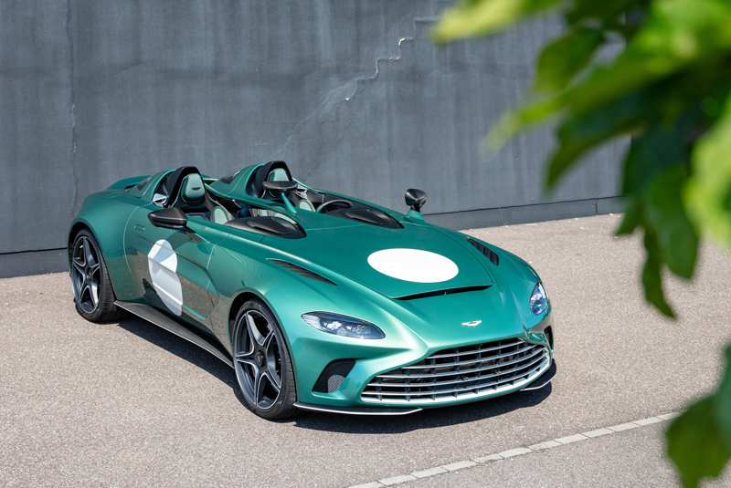 Aston Martin V12 Speedster